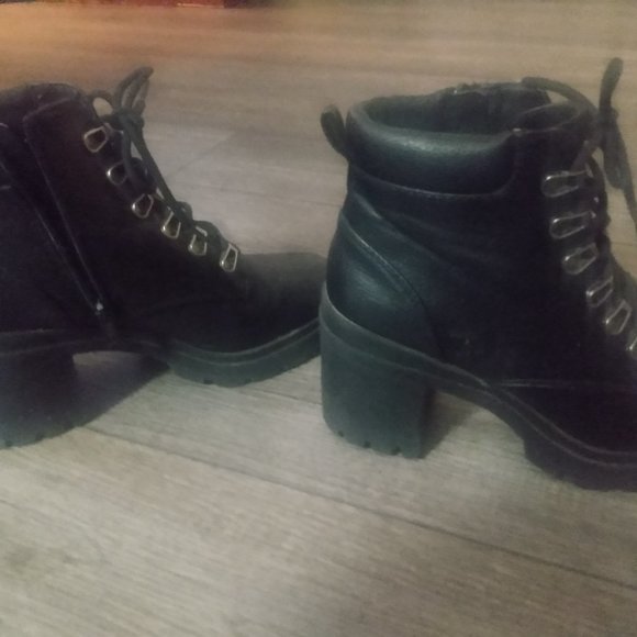 CNY New York Women's size 8 block heel black rugged boots - Picture 5 of 8